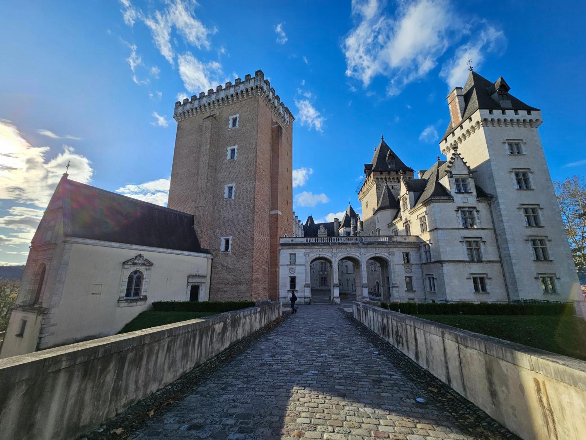 Le Henri IV - Hyper Centre - Quartier Du Chateau Pau Exterior foto